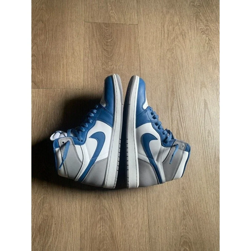 Nike Air Jordan 1 Retro High OG True Blue Size 9.5 DZ5485-410 w/ Box Laces